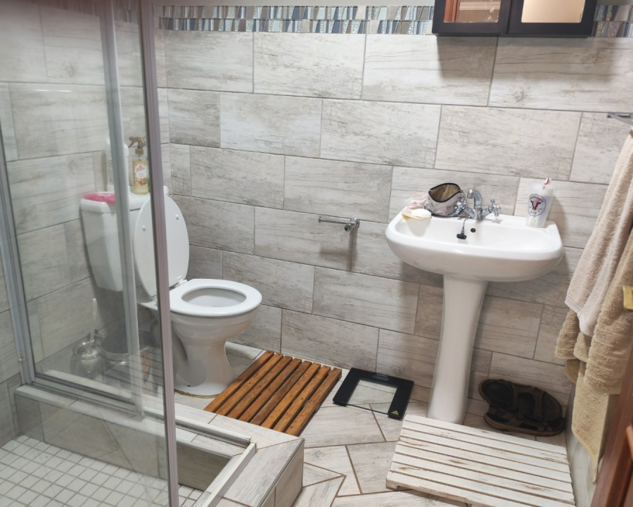 To Let 3 Bedroom Property for Rent in Constantia Park Gauteng