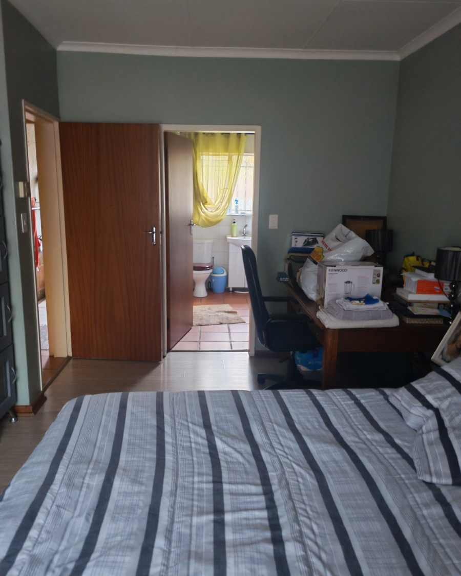 To Let 3 Bedroom Property for Rent in Constantia Park Gauteng