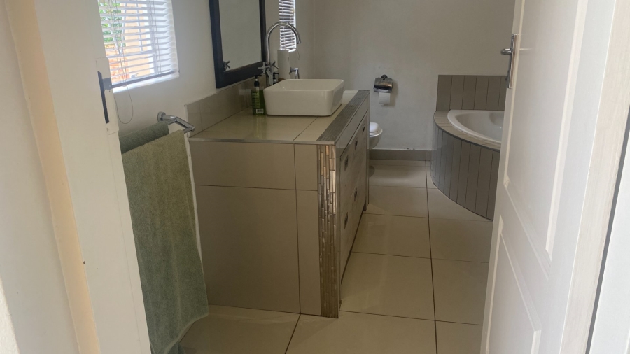 3 Bedroom Property for Sale in Rietfontein Gauteng