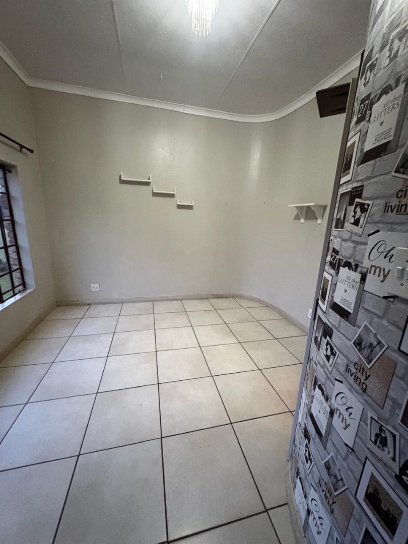 To Let 4 Bedroom Property for Rent in Shangrila Gauteng