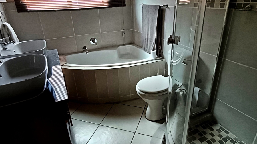 3 Bedroom Property for Sale in Riversdale Gauteng