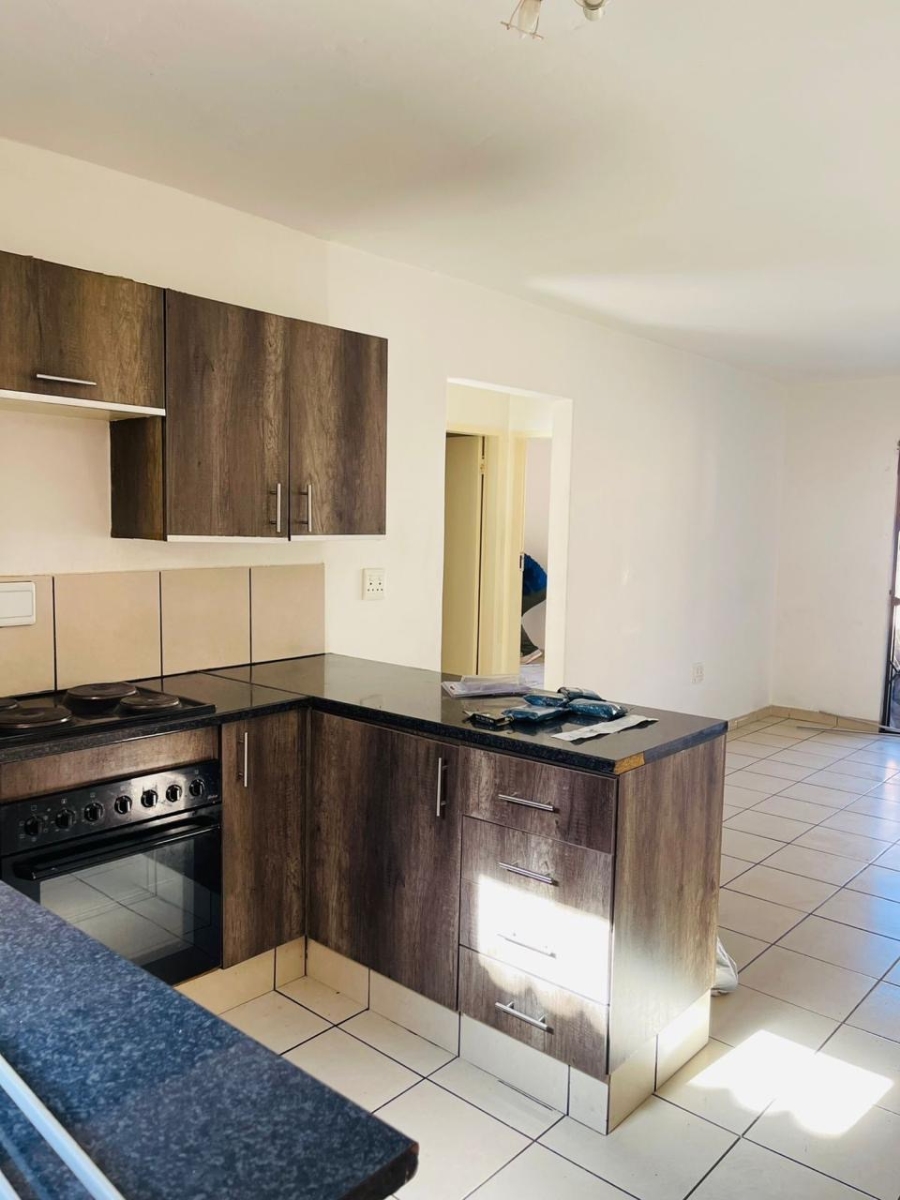 To Let 2 Bedroom Property for Rent in Witfield Gauteng