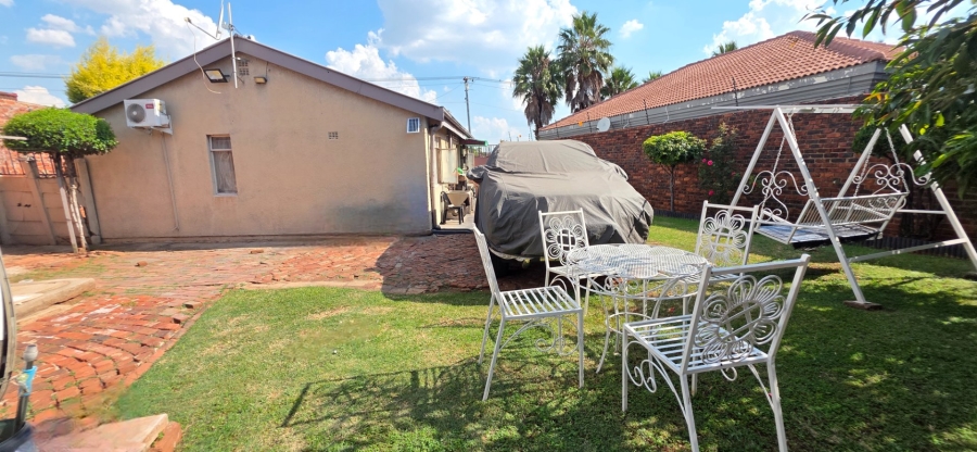 3 Bedroom Property for Sale in Laudium Gauteng