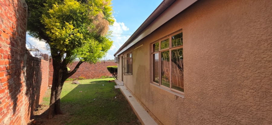 3 Bedroom Property for Sale in Laudium Gauteng