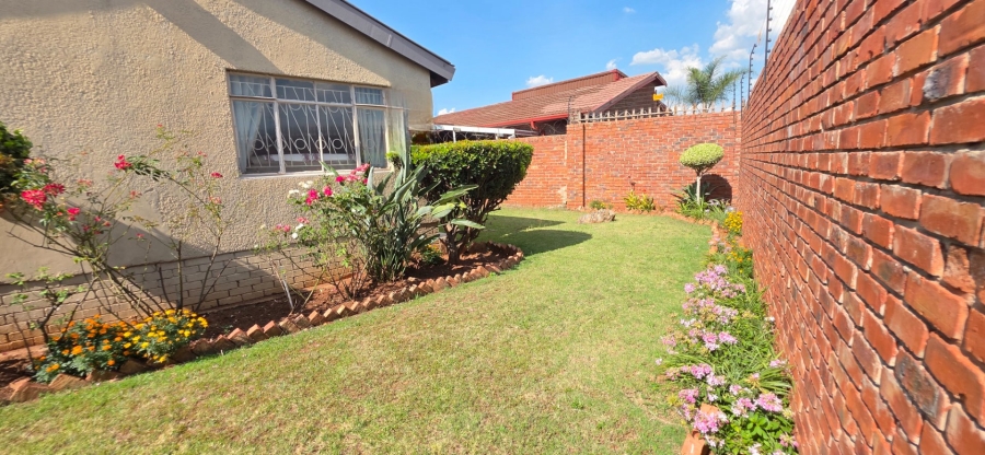 3 Bedroom Property for Sale in Laudium Gauteng