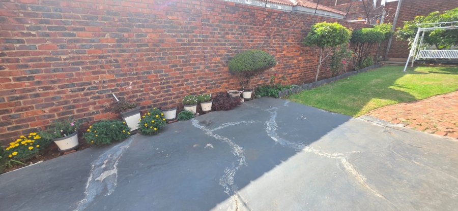 3 Bedroom Property for Sale in Laudium Gauteng