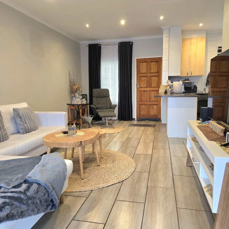 2 Bedroom Property for Sale in Equestria Gauteng