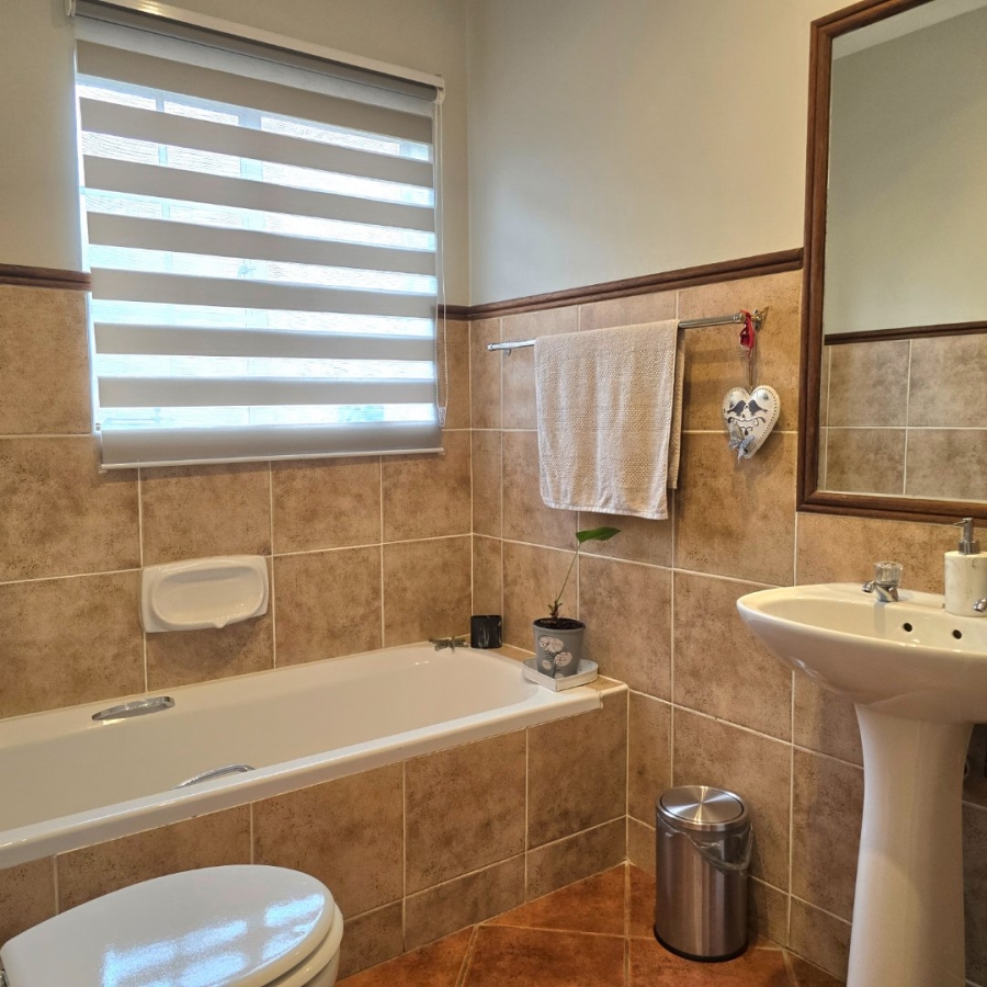 2 Bedroom Property for Sale in Equestria Gauteng