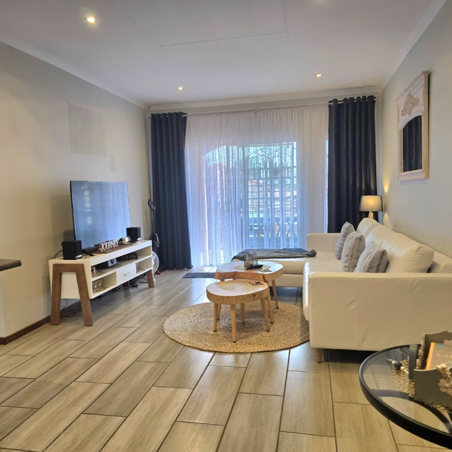 2 Bedroom Property for Sale in Equestria Gauteng