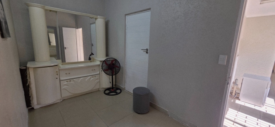 4 Bedroom Property for Sale in Erasmia Gauteng
