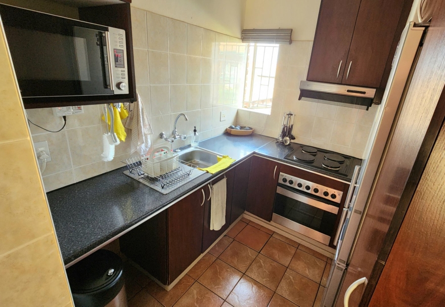 2 Bedroom Property for Sale in Zwartkop Gauteng
