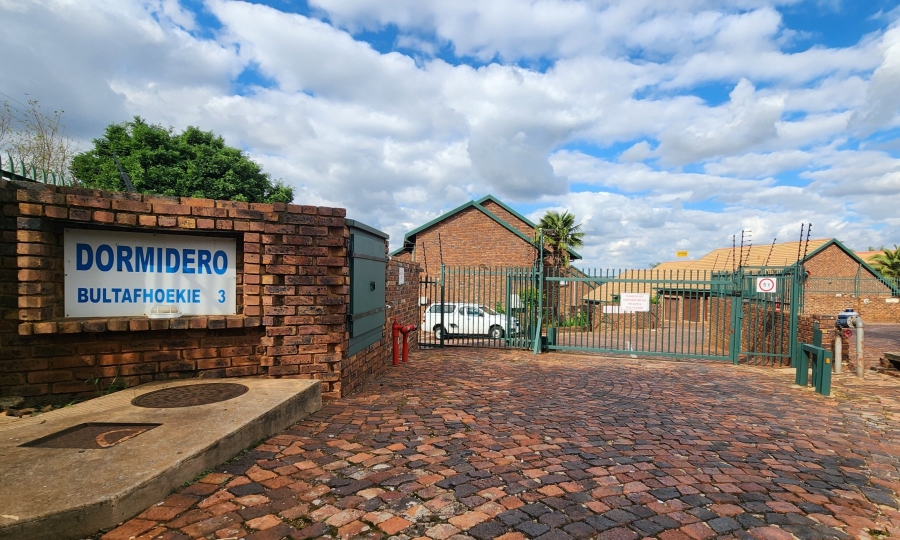 2 Bedroom Property for Sale in Zwartkop Gauteng