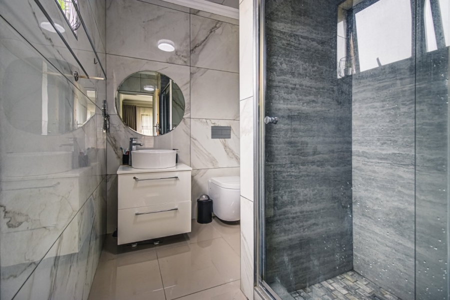 3 Bedroom Property for Sale in Buurendal Gauteng