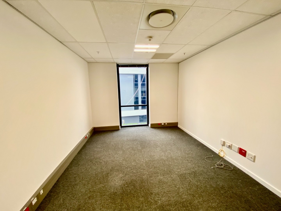 To Let Commercial Property for Rent in Vorna Valley Gauteng