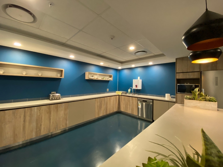 To Let Commercial Property for Rent in Vorna Valley Gauteng