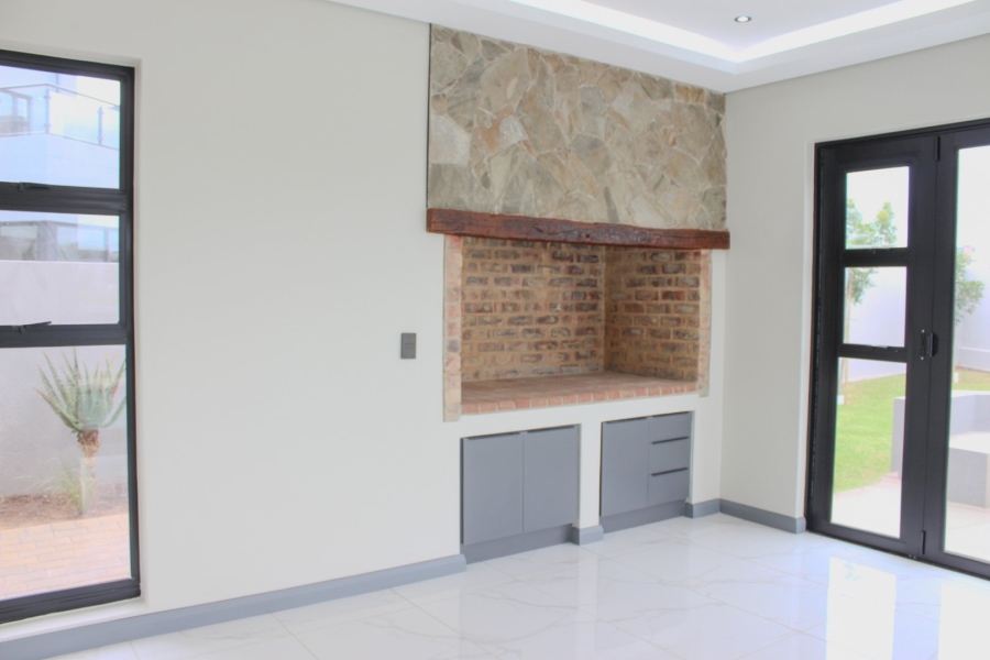 4 Bedroom Property for Sale in Fountainbrook Estate Gauteng