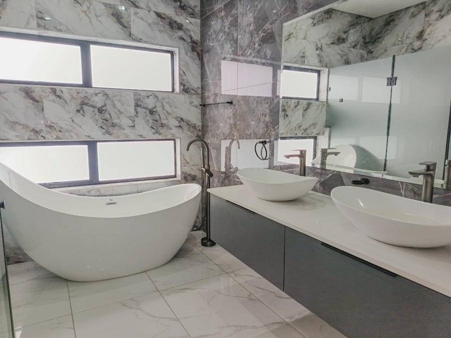 4 Bedroom Property for Sale in Fountainbrook Estate Gauteng