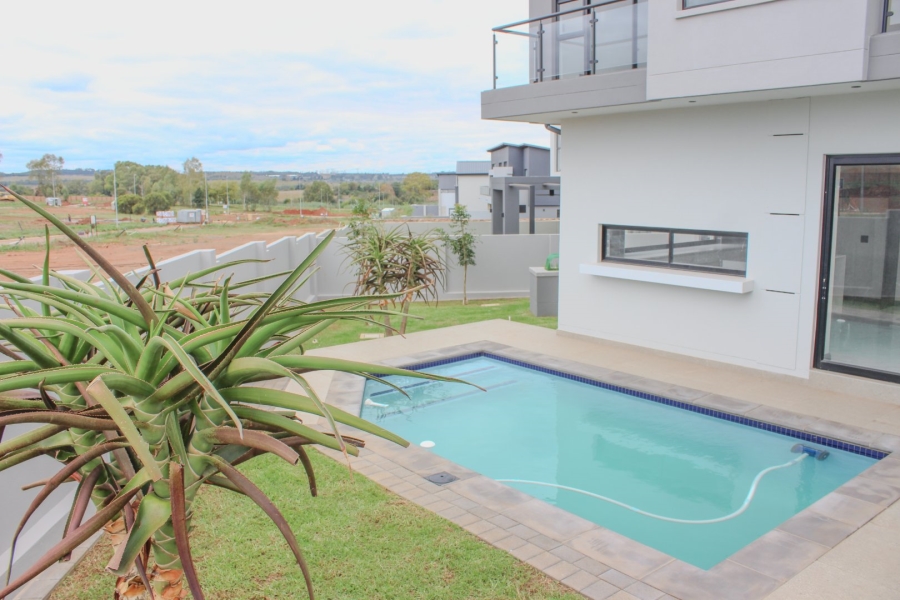 4 Bedroom Property for Sale in Fountainbrook Estate Gauteng