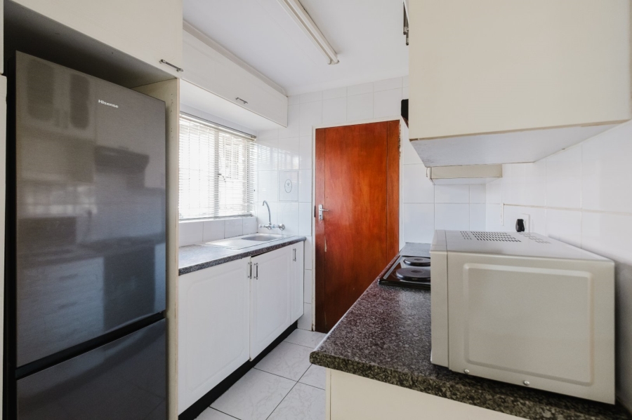 2 Bedroom Property for Sale in Mondeor Gauteng