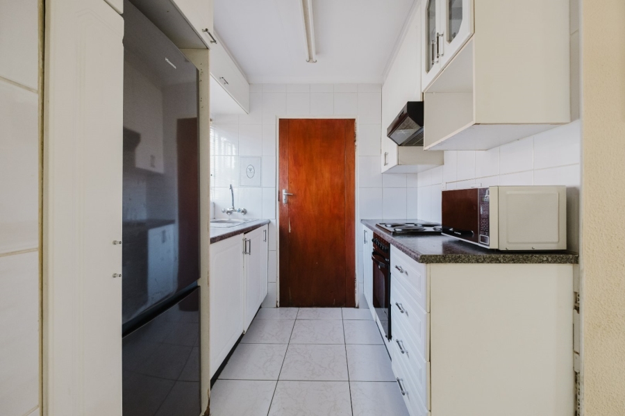 2 Bedroom Property for Sale in Mondeor Gauteng