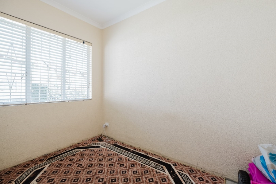 2 Bedroom Property for Sale in Mondeor Gauteng