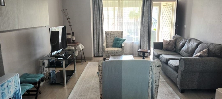 2 Bedroom Property for Sale in Glen Marais Gauteng