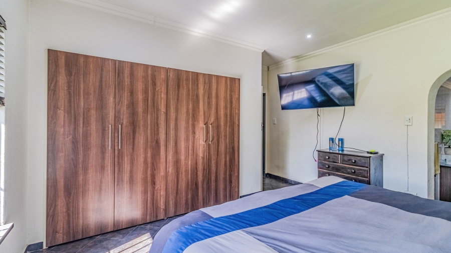 4 Bedroom Property for Sale in Lambton Gauteng