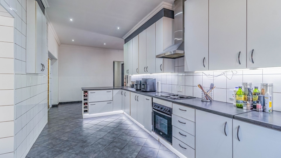 4 Bedroom Property for Sale in Lambton Gauteng