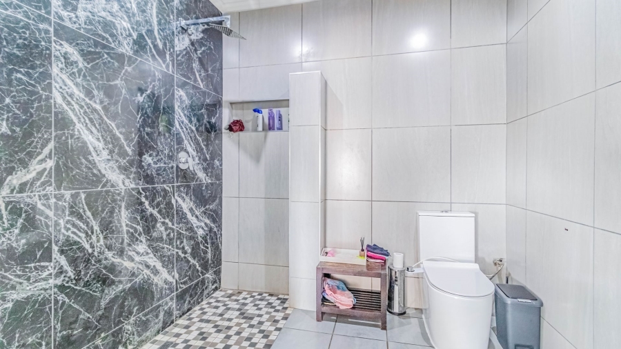 4 Bedroom Property for Sale in Lambton Gauteng