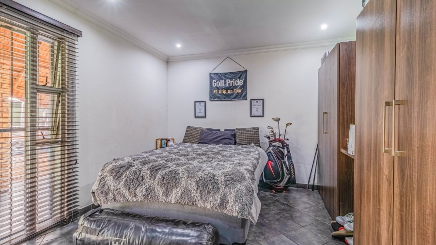 4 Bedroom Property for Sale in Lambton Gauteng