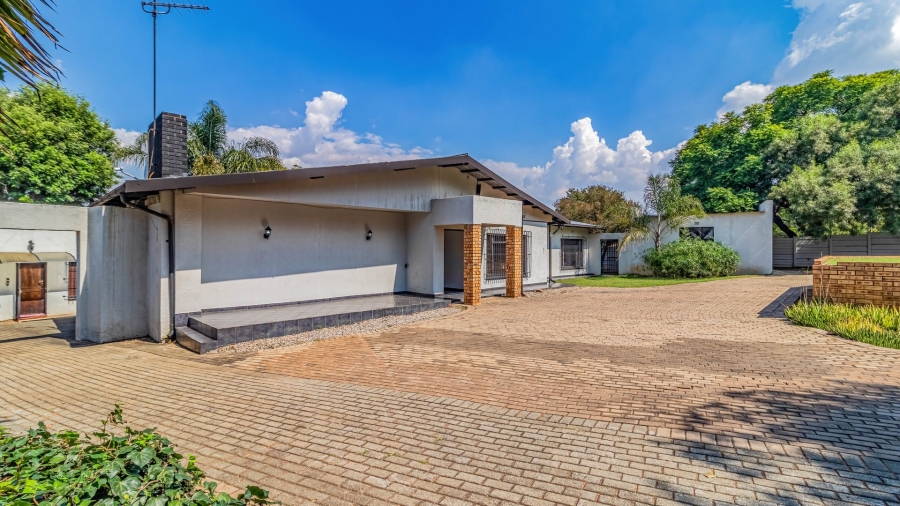 4 Bedroom Property for Sale in Lambton Gauteng