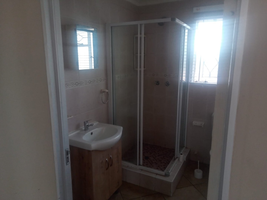 To Let 2 Bedroom Property for Rent in Eastleigh Ridge Gauteng
