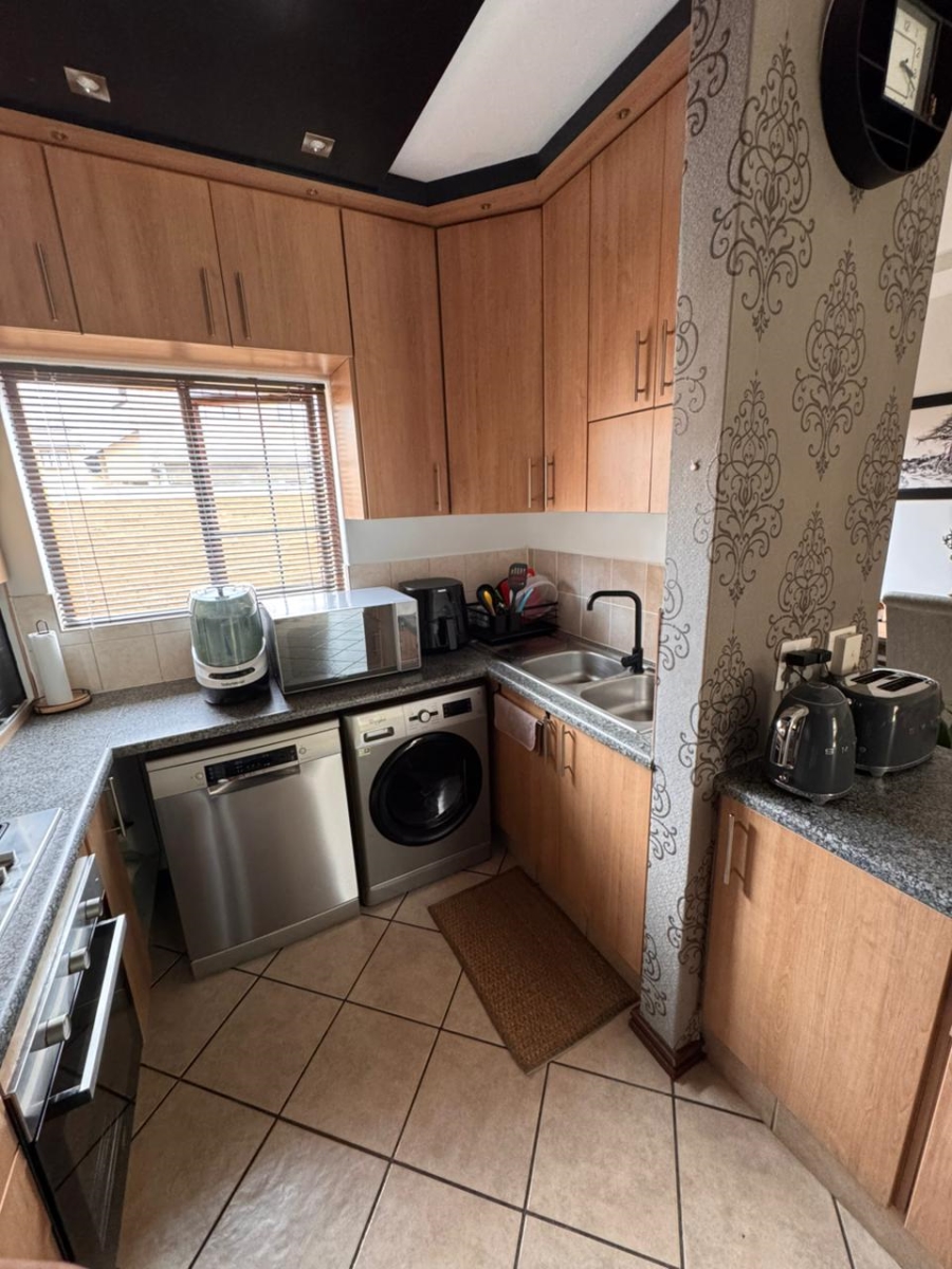 To Let 2 Bedroom Property for Rent in Carlswald Gauteng