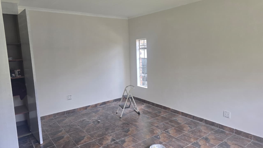 To Let 4 Bedroom Property for Rent in The Reeds Gauteng