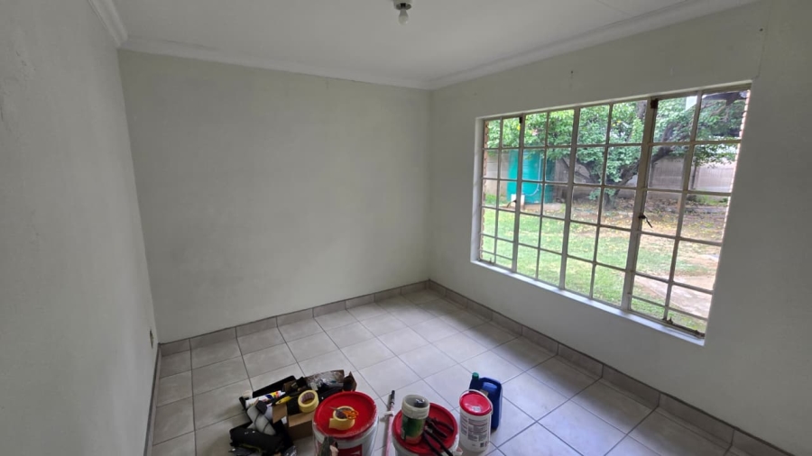 To Let 4 Bedroom Property for Rent in The Reeds Gauteng