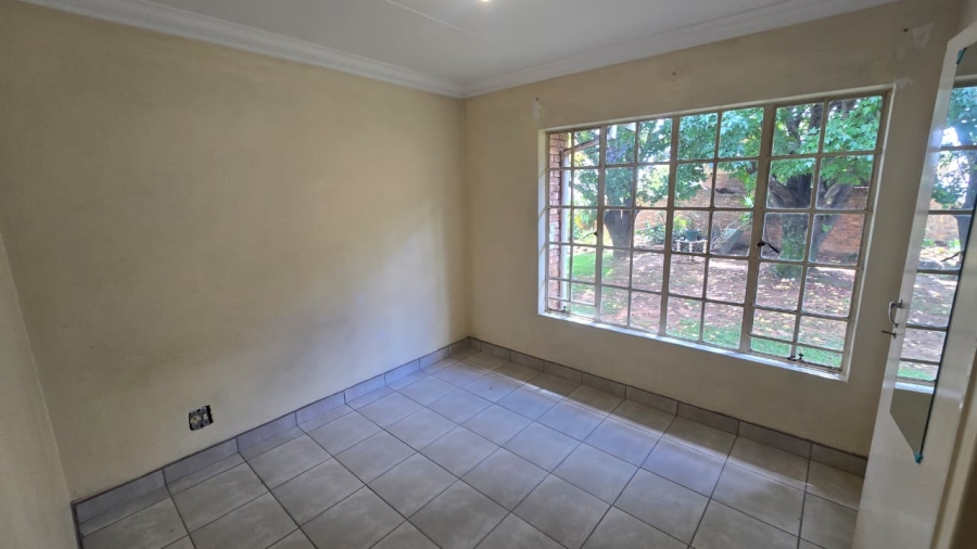 To Let 4 Bedroom Property for Rent in The Reeds Gauteng