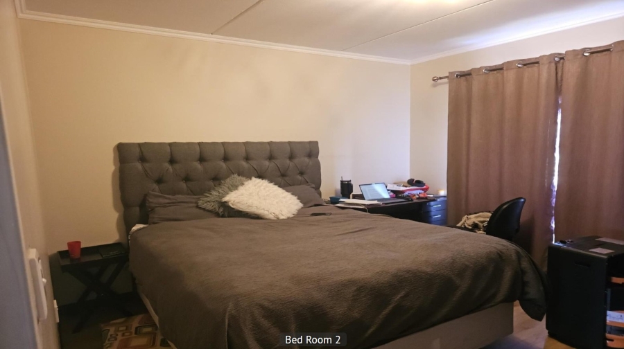 1 Bedroom Property for Sale in Noordwyk Gauteng