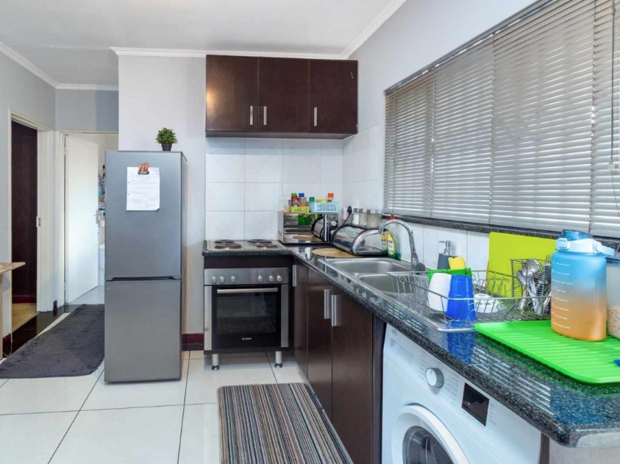 1 Bedroom Property for Sale in Noordwyk Gauteng