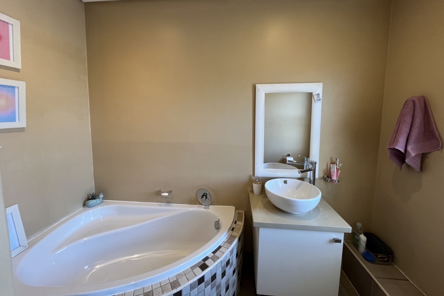 3 Bedroom Property for Sale in Hazeldean Gauteng