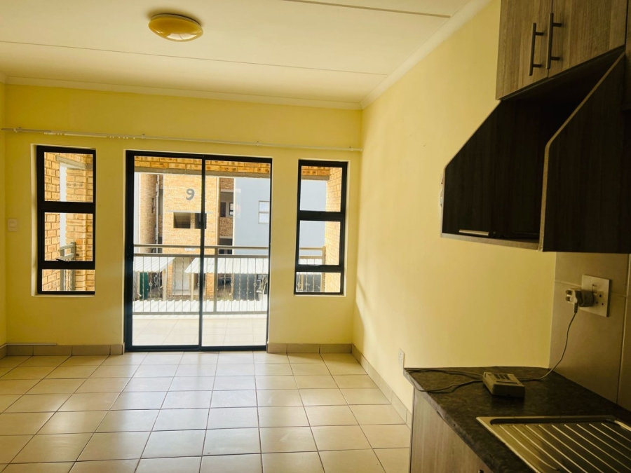 To Let 2 Bedroom Property for Rent in Brentwood Park AH Gauteng