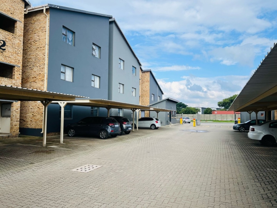 To Let 2 Bedroom Property for Rent in Brentwood Park AH Gauteng