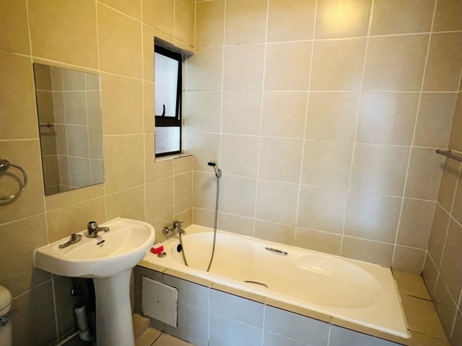 To Let 2 Bedroom Property for Rent in Brentwood Park AH Gauteng