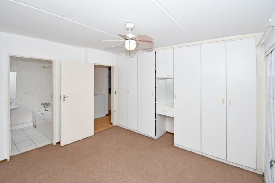 3 Bedroom Property for Sale in Marais Steyn Park Gauteng