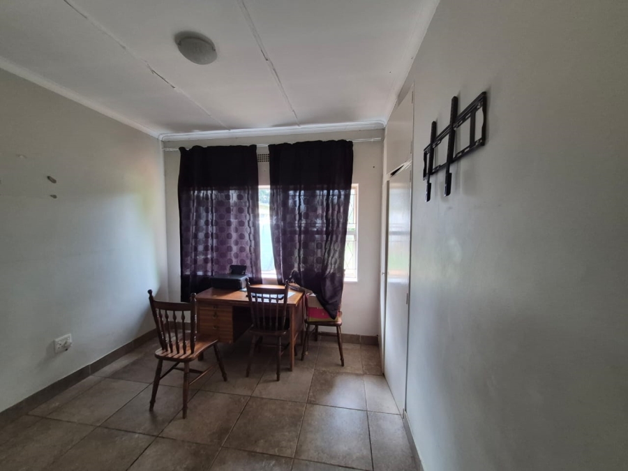 To Let 4 Bedroom Property for Rent in Birchleigh Gauteng