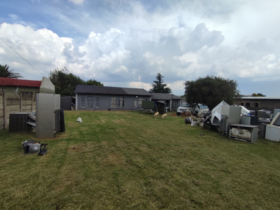 3 Bedroom Property for Sale in Birchleigh North Gauteng