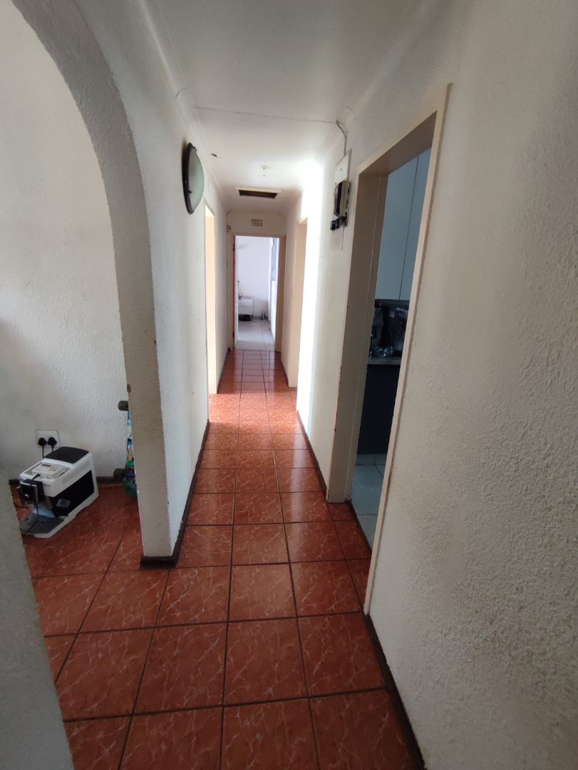 3 Bedroom Property for Sale in Birchleigh North Gauteng