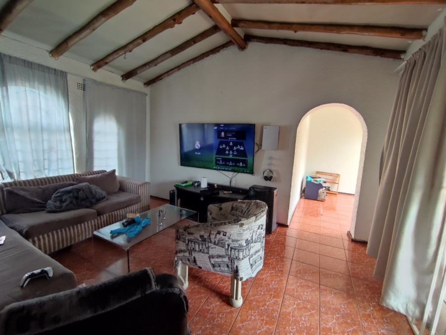 3 Bedroom Property for Sale in Birchleigh North Gauteng