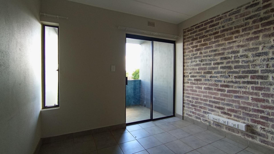  Bedroom Property for Sale in Lotus Gardens Gauteng