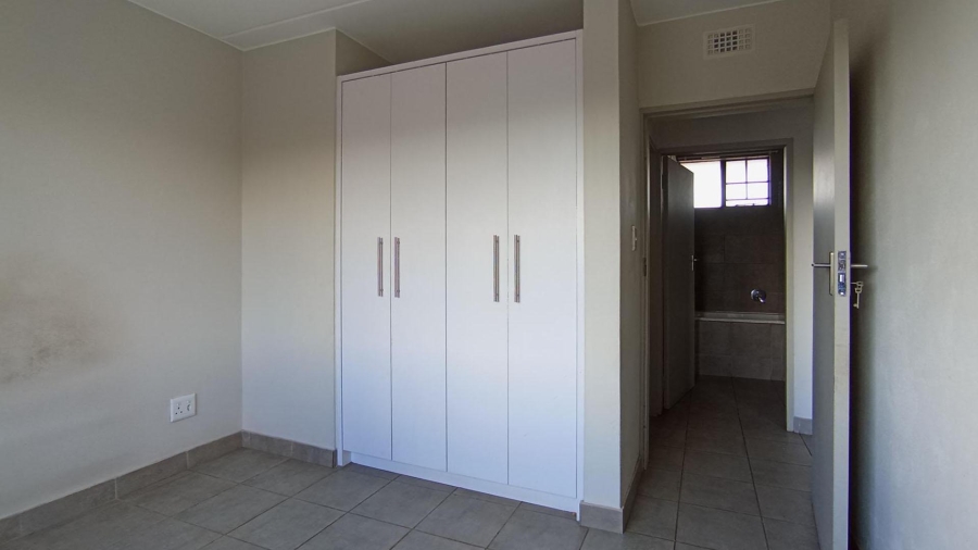  Bedroom Property for Sale in Lotus Gardens Gauteng