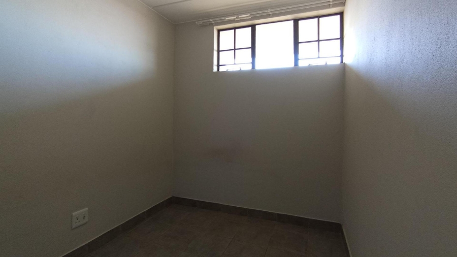  Bedroom Property for Sale in Lotus Gardens Gauteng